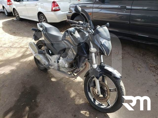 LOTE 27 HONDA CB 300 R 2014/2014 