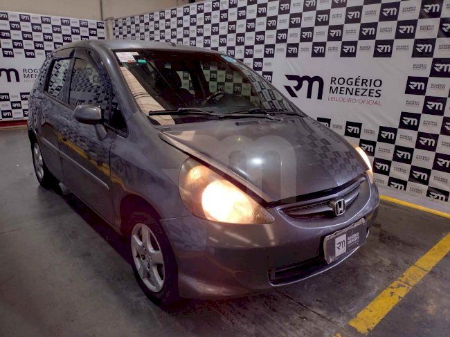 LOTE 19 HONDA FIT LX