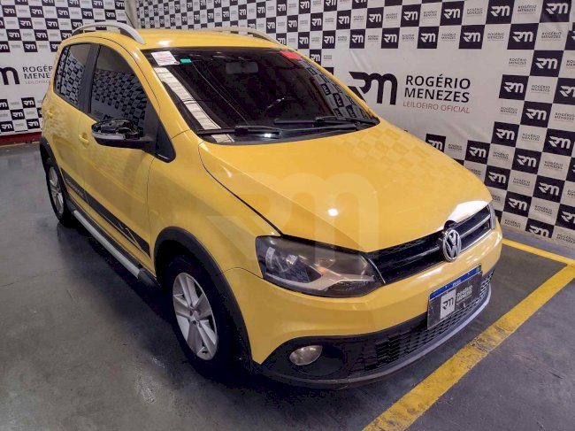 LOTE 02 VW - VOLKSWAGEN CROSSFOX 